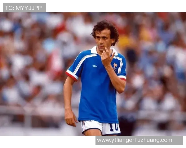 80号足球明星的传奇故事与辉煌成就盘点