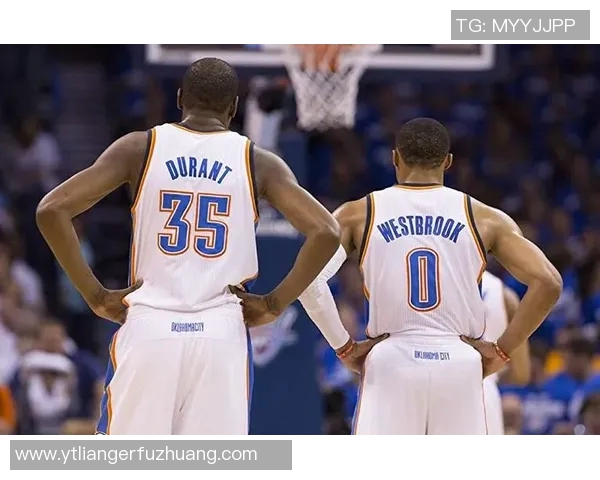 威少与足球明星的首次相遇引发的精彩瞬间与趣味互动回顾