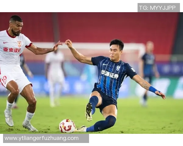 武汉足球队配合排名创新高展现团队实力与战术进步 武汉足球队配合排名创新高展现团队实力与战术进步