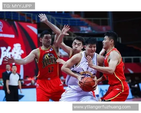 成都排球队以77分领跑精英赛积分榜展现强劲实力 成都排球队以77分领跑精英赛积分榜展现强劲实力