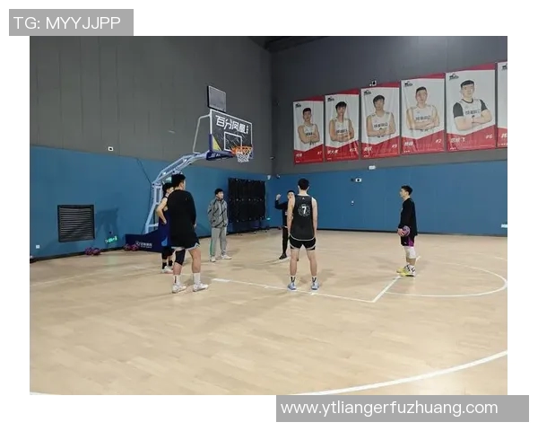 成都篮球队在篮球意识排行榜中荣获第三名展现出强大团队实力与战术素养