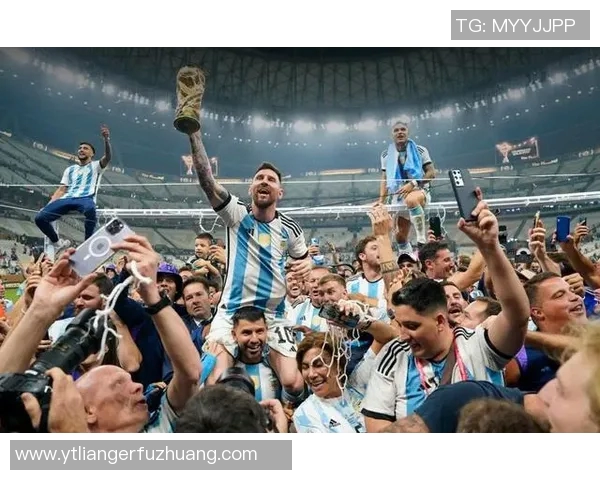 戛纳电影节上的足球明星们与他们的精彩瞬间回顾