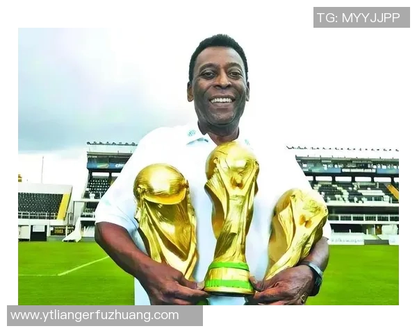 斜眼足球明星背后的故事与成就揭秘,谁才是这项运动的传奇人物 斜眼足球明星背后的故事与成就揭秘,谁才是这项运动的传奇人物