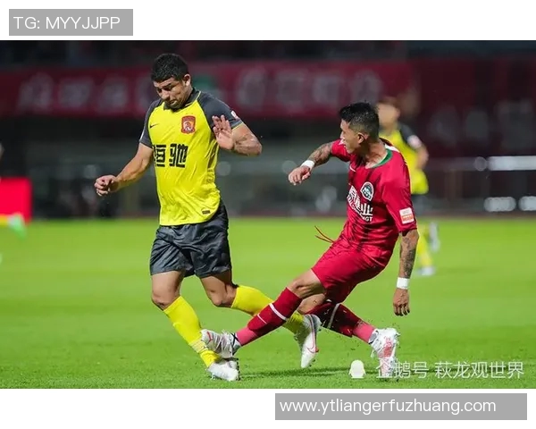 武汉篮球队以82分稳居世锦赛积分榜首位展现强劲实力